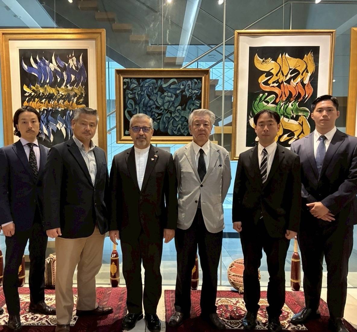 issuikai_jp's tweet photo. 駐日イラン大使館にペイマン・サアダト大使を青年局員ら計6名で表敬訪問し、お話をうかがいました。気品ある語り口の中にもトランプ政権の無法への憤りを隠さず、我々はハメネイ師はじめ皆様への哀悼の誠を捧げるとともに、連帯の意を表しました。対米従属日本の歪さもひしひしと痛感させられました。 https://t.co/7uHthzEjXQ