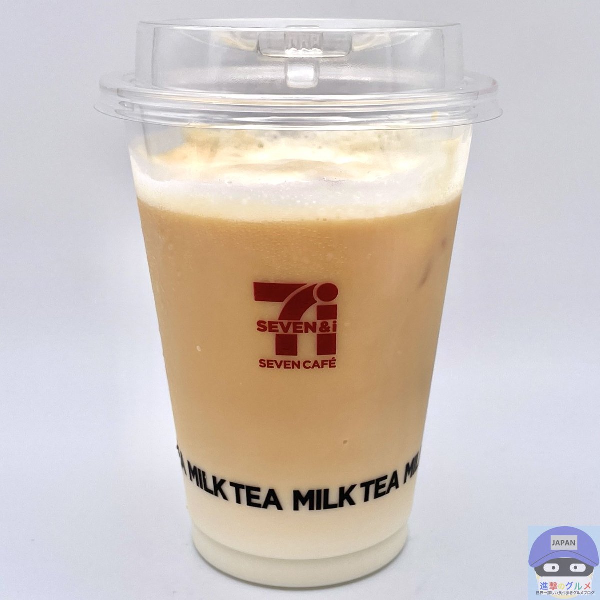 rekishichosadan's tweet photo. 「セブンカフェティー アイスミルクティーL（300円）」
セブンイレブンの地域限定・店舗限定ドリンク。
専用マシンで茶葉から丁寧に抽出する本格紅茶、茶葉2種「アールグレイ」「アッサムブレンド」から選べます。
https://t.co/wl8U8CIHE3 https://t.co/Tlbfzry9sk