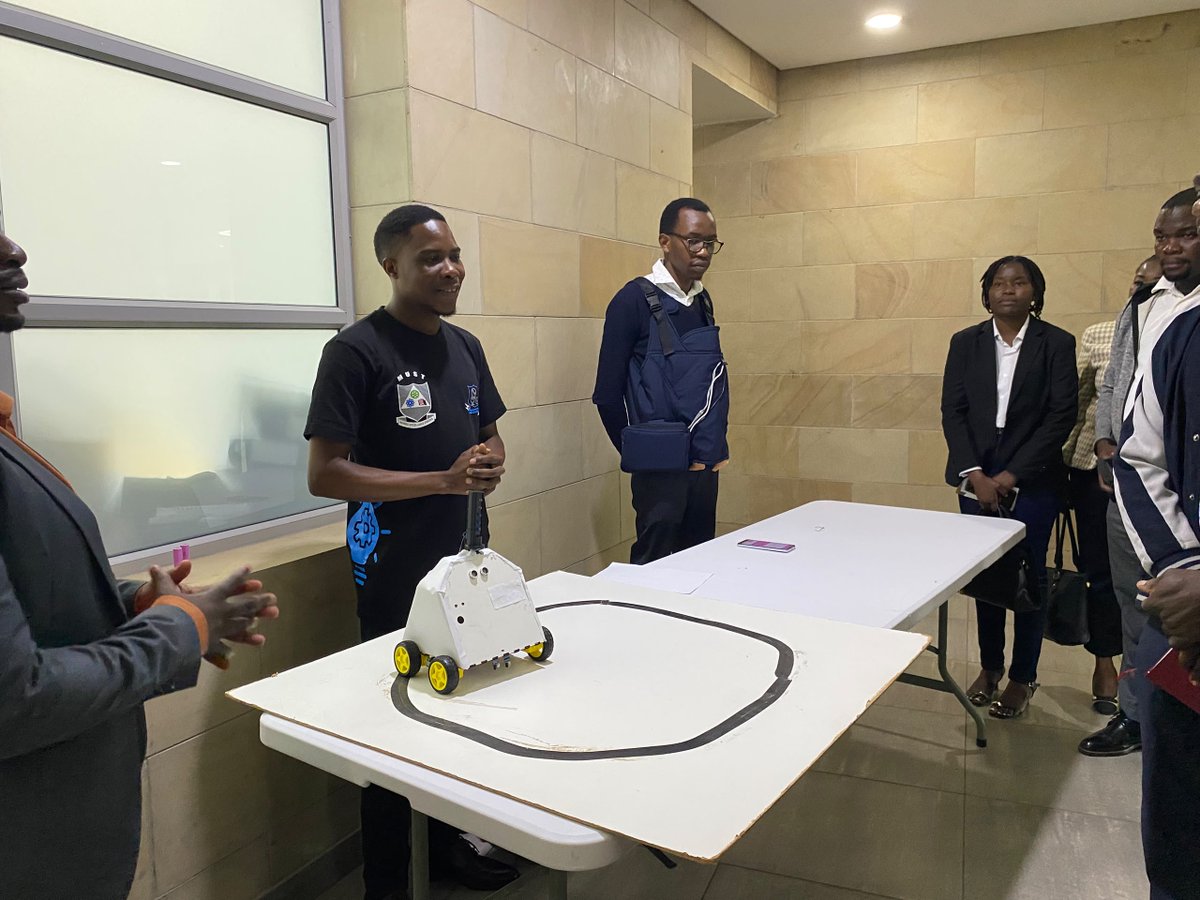 mustmalawi's tweet photo. 𝐌𝐔𝐒𝐓 𝐬𝐭𝐮𝐝𝐞𝐧𝐭𝐬 𝐬𝐡𝐢𝐧𝐞 𝐚𝐭 𝐖𝐨𝐫𝐥𝐝 𝐀𝐜𝐜𝐫𝐞𝐝𝐢𝐭𝐚𝐭𝐢𝐨𝐧 𝐃𝐚𝐲

MUST students received Certificates of Recognition for their contributions at the World Accreditation Day celebrations, showcasing MUST's commitment to building a generation of innovators. https://t.co/bmXPfRhkKb
