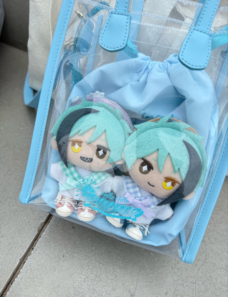 mznui831's tweet photo. アクアトピアのびしょ濡れMAX舐めてました〜。言っても「わー濡れたーー！😆💦」くらいかと思ってたら顔面からスプラッシュくらいました……🤣

ズボンも膝から下👖もうびしょびしょ。
文字通りびしょ濡れMAXにされました💦💦 https://t.co/HjwDmPf6e0