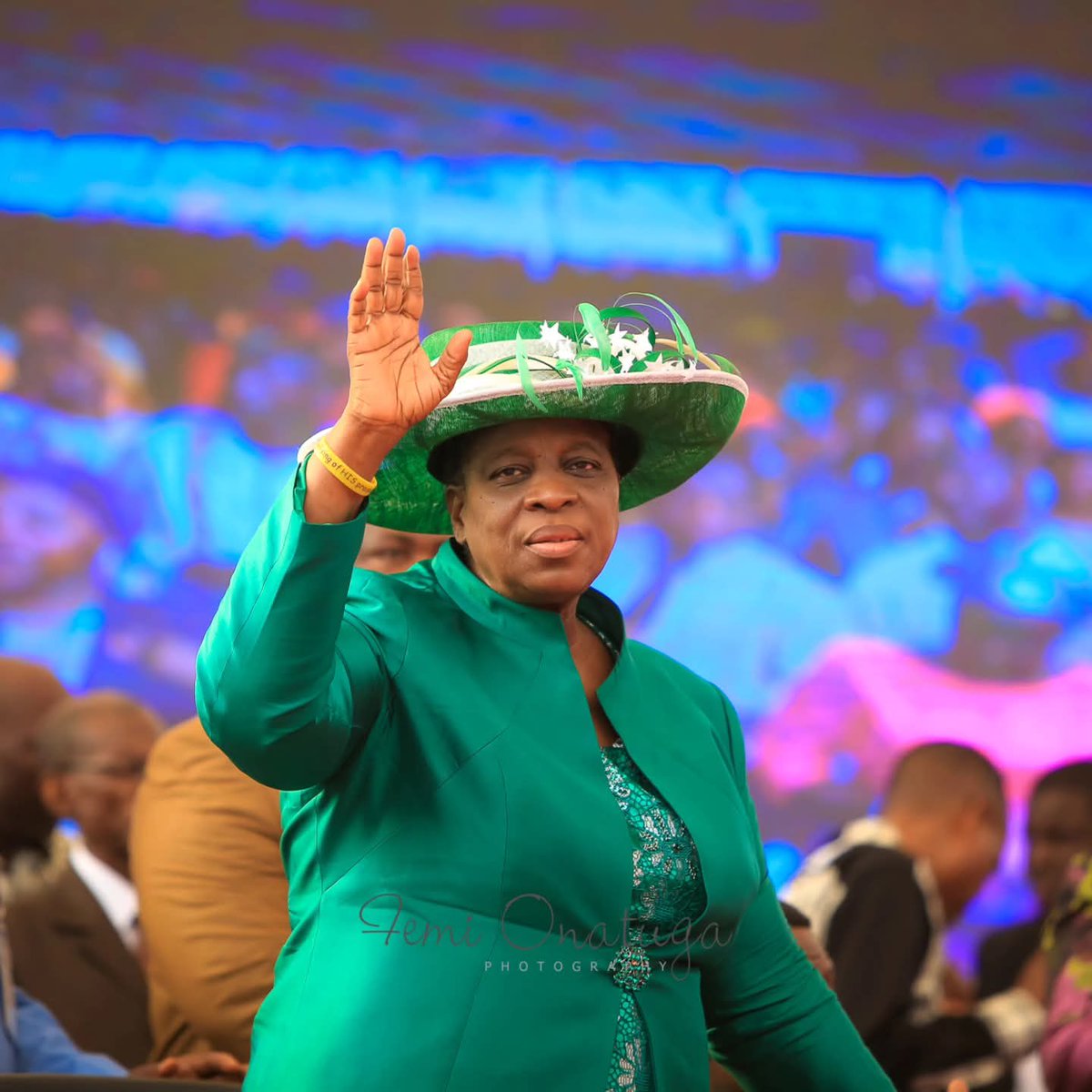 RCCGworldwide's tweet photo. #HappyBirthday Mummy G O. @PastorFAAdeboye We are saying we love you, God be with you till the end of time. May He say, Well done! Many Happy Returns in Jesus Name  🎂🥳 🎉 🎈🎁. 💖. https://t.co/gXOVcbepP0