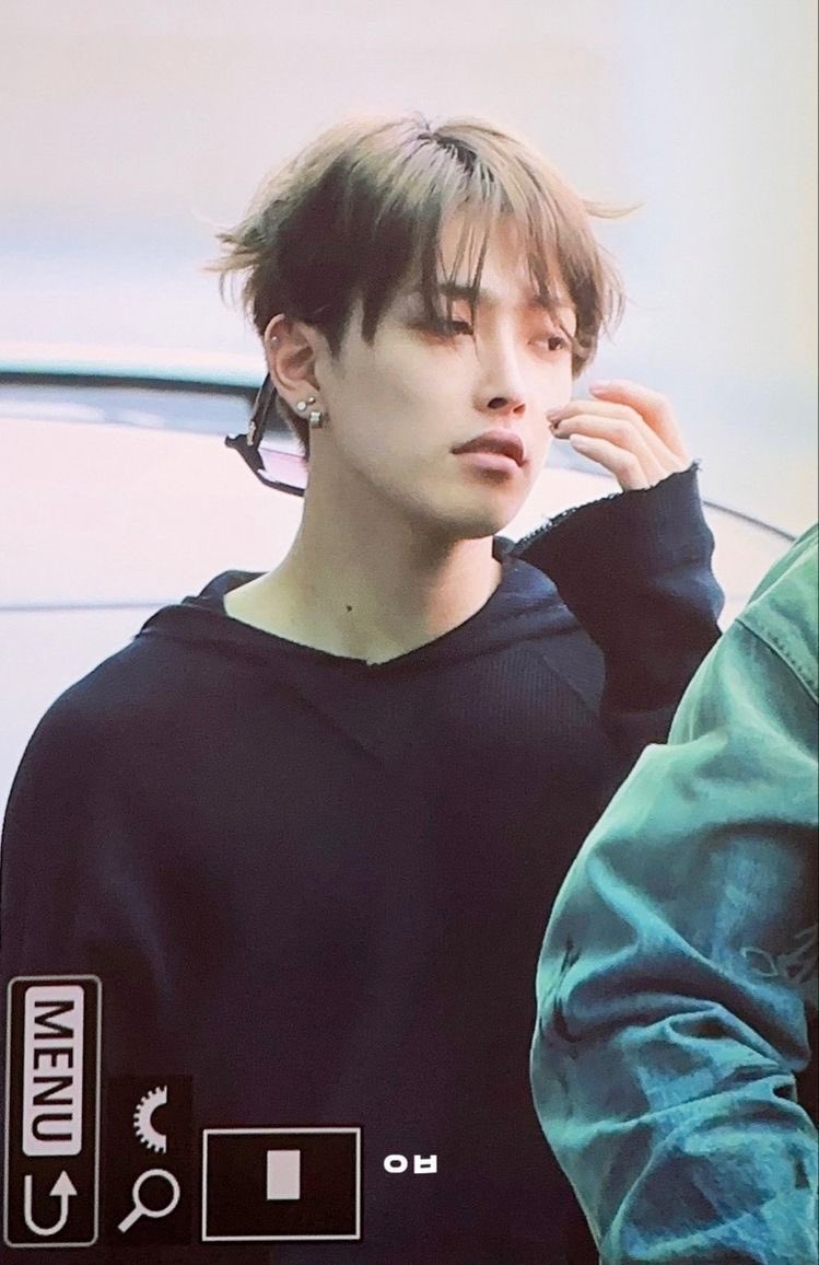 hongjoougay's tweet photo. i will never get tired of sleepyjoong pics https://t.co/JLbraN7YGp