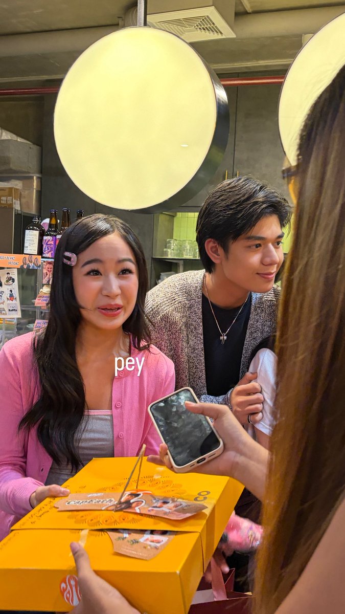 yofavespey's tweet photo. my pretty capcap

ANGUEL LOVERARY MOMENT
#NewCHapterUnfolds https://t.co/za02RY8XSl
