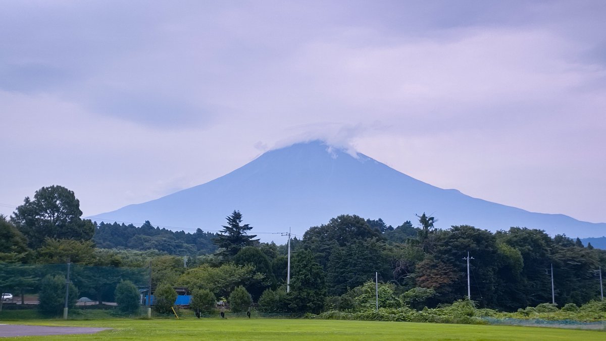 Ide0107's tweet photo. 夕方の富士山
  7月13日(月)
#富士山 https://t.co/LzVDO3tXaU
