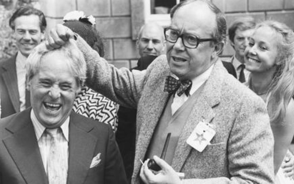 The Morecambe & Wise Archive 👓🌞♥️ tweet media
