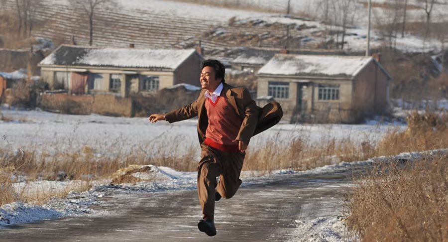 BTCkezhang's tweet photo. 交易即赌，赌即人生，人生亦是一场交易。

人生为何为赌？选大学为赌，恋爱为赌，找工作为赌，成家为赌。

止盈为见好就收，急流勇退不吃最后一口螃蟹
止损为截断亏损，认清大局，果断抽身
补仓为相信趋势，相信自己

你在生活里每做一个决定都是交易都是赌，而止盈、止损与补仓，本就贯穿始终。

所以研究交易，就是研究世界研究人性。科涨建议将裸K模型，威科夫操盘法，道氏理论等交易课程纳入义务教育阶段的必修课程！交易课的重要性大于音乐美术体育等课程！

——来自独立思考的科涨