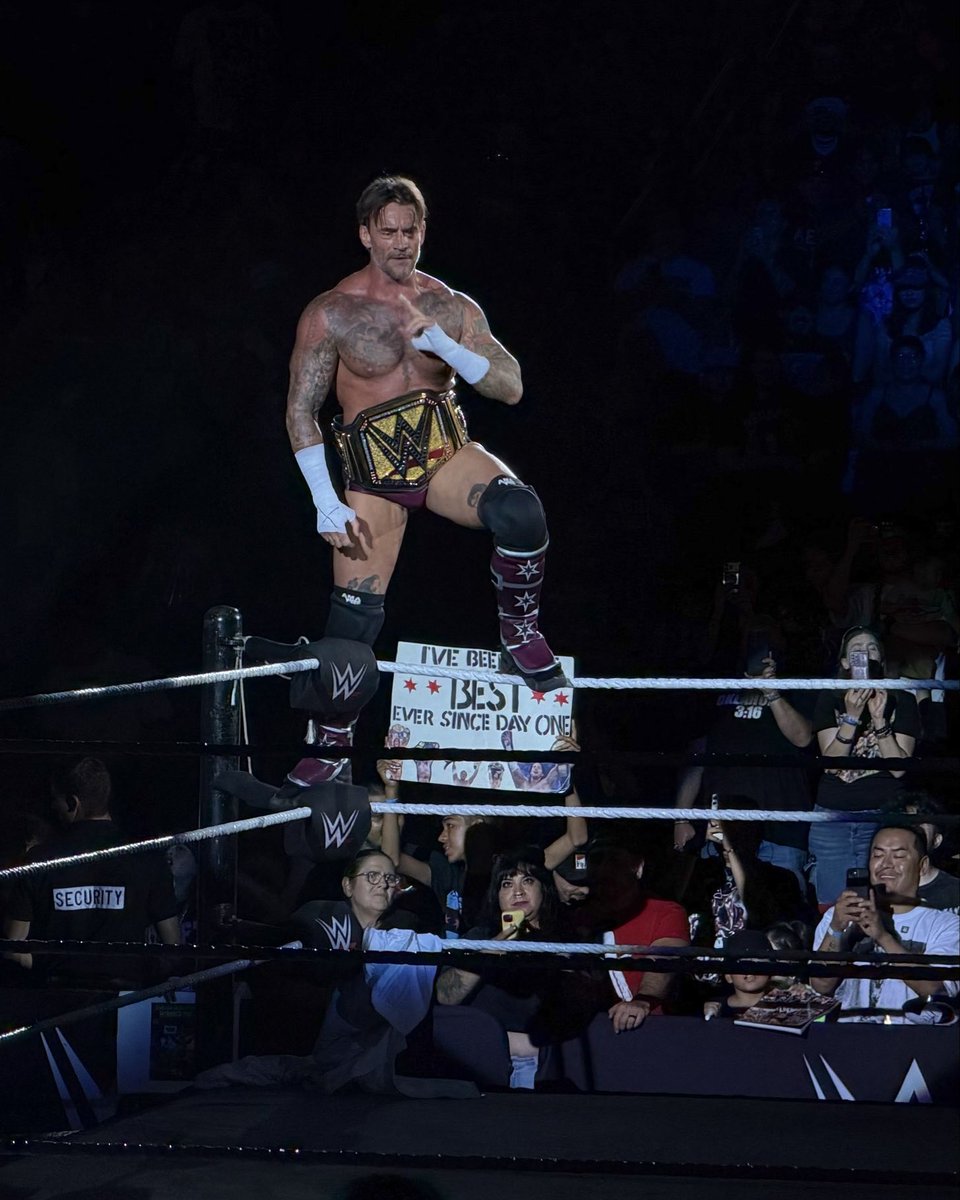 Teffo_01's tweet photo. CM Punk pics tonight at #WWEAlbuquerque 🔥 

Champ looks good af!

📸: @Jessik1ns https://t.co/WcVz0uCI2G