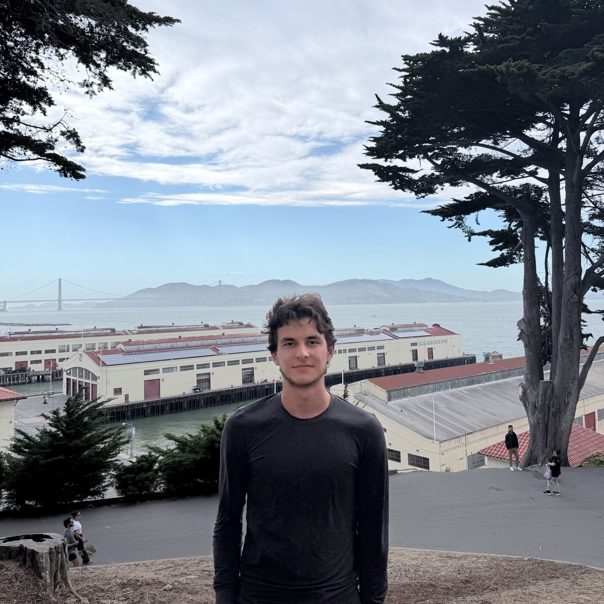 benroff_'s tweet photo. update: officially alien of extraordinary ability. 

I got my O1 visa approved -  America's 250th anniversary 🇺🇸

now, back to work. big updates are coming soon. https://t.co/Dqm8g6g3PW