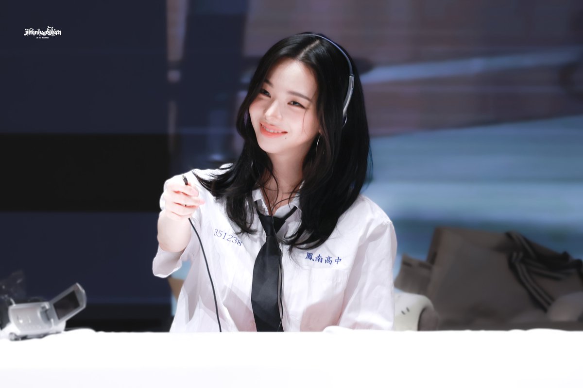 jiminiverse411's tweet photo. 260704 MS

#카리나 #KARINA #에스파 #aespa https://t.co/txZAweucky