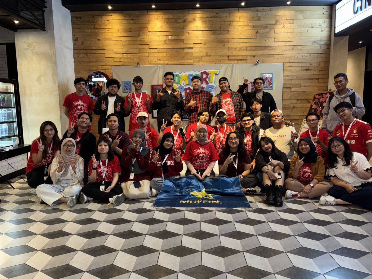 MuffinOfficial_'s tweet photo. Terima kasih atas antusiasme seluruh pihak dalam memeriahkan dan menyukseskan Seitansai Kak @A_MutheJKT48 kemarin....✨🙌

See u STS tahun depan semuanya......👋

#Comfort22pace
#HaiMunday https://t.co/7dA2vNbHN4