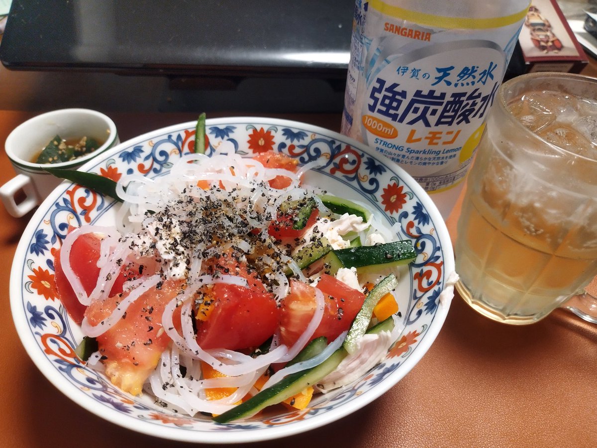 98000k's tweet photo. 先週の自宅麺🥰
おろし讃岐ざるうどん⇒リンガーハットスープのちゃんぽん⇒マロニーサラダ⇒そして昨夜の山形おろし蕎麦🥰
#麺路は続くよどこまでも https://t.co/ByYz7WGfCt