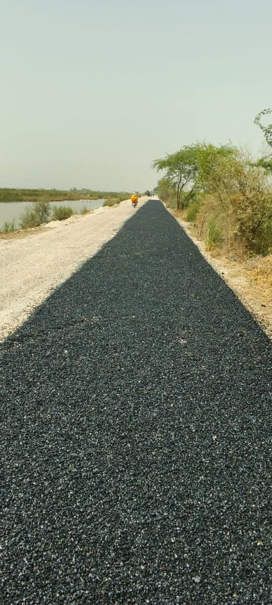mangi_ali99679's tweet photo. Alhamdulillah! 🚧
Construction of the Radhan–Chodagi Road has begun through the efforts of Irfan Zafar Laghari, MNA NA-227.
Another promise turning into progress.
#PPPServingPeople
#PPPDigitalDadu https://t.co/Vr0JQxN0Fe