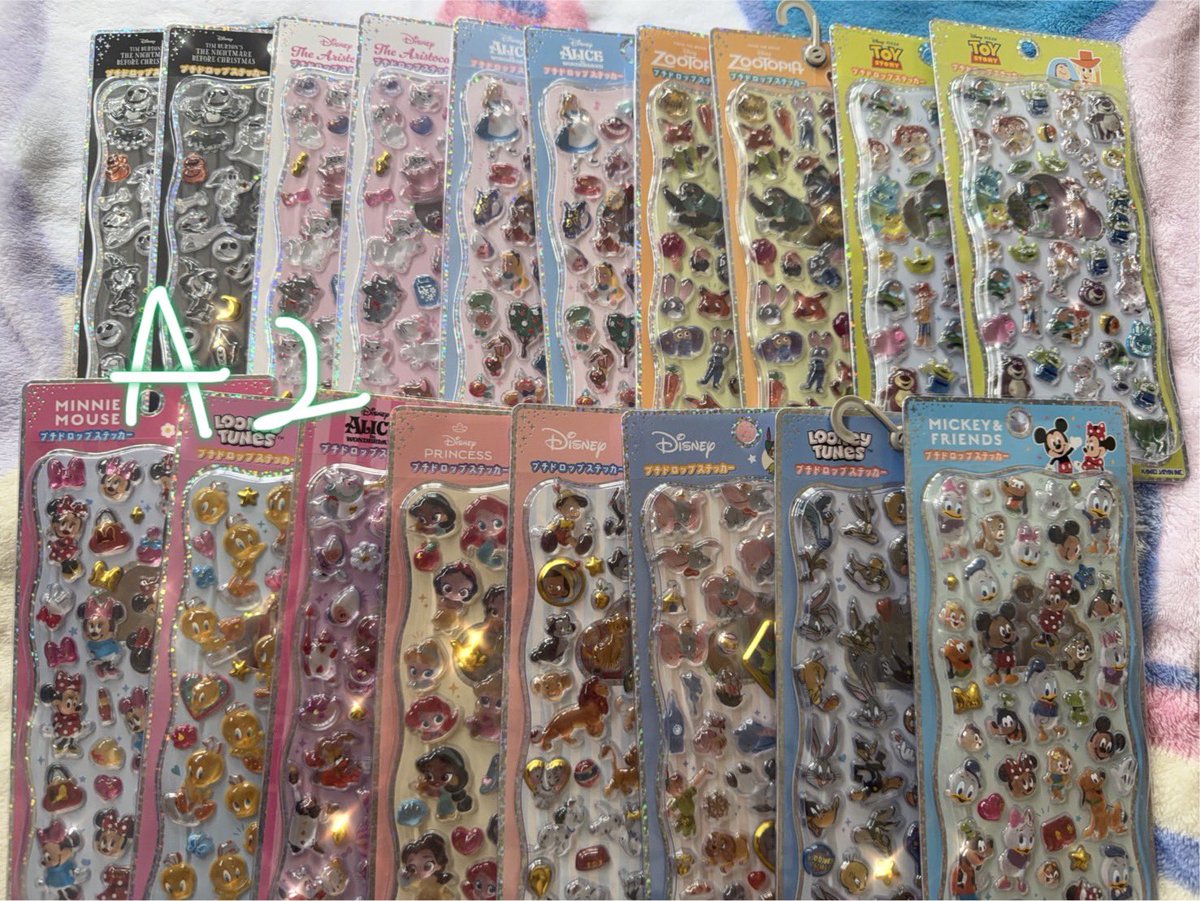 mmmmmi_869's tweet photo. ボンボンドロップシール　お譲り　交換
リプ続きますm(__)m
譲　サンリオ　ディズニー　水族館限定
うるちゅる　幅広くあります

求　買取
（商品＋送料）
ヤフフリ等経由の場合手数料 https://t.co/RTT9oomCl8