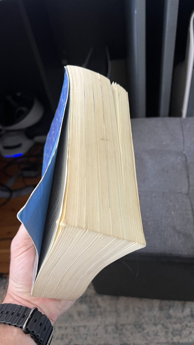 TheKnownLover's tweet photo. #JustRead The Isles

The kind of text for which the word “tome” was invented. A thousand (large) pages of a highly detailed (small print) narrative sweep of the four nations that occupy the British Isles. From ancient tribes to the EU. The author is a fellow Bolton Wanderers fan. https://t.co/N6teXTmEyI