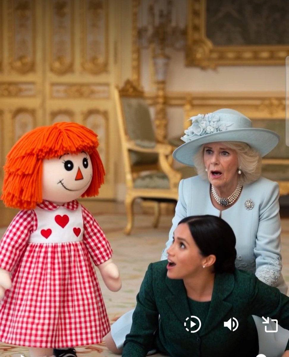 colaculera's tweet photo. @TiarasNTears Camilla finally meeting Lilibet! https://t.co/wJkS7apmjc