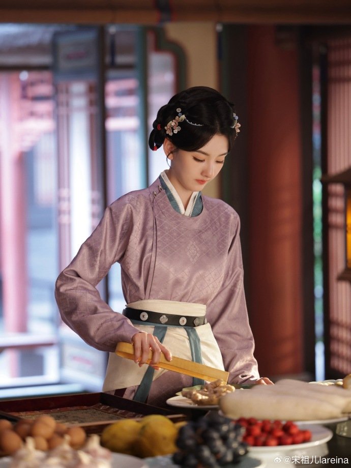 Song Zuer 宋祖儿 tweet media