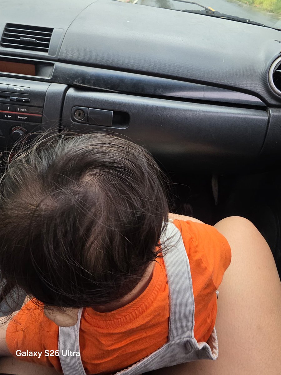 GMYesi_'s tweet photo. Mi sobrino como si nada jaja 😂 https://t.co/rIwOoKA9KV