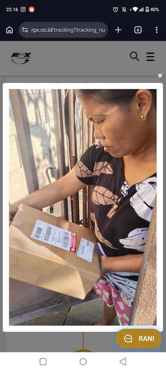 ayuayy08's tweet photo. Hallo kak @infomalang @yusufgunawan adakah yg kenal orang tersebut? Paketku nyasar ke orang tersebut 😭🙏 Please help
Sepertinya ibu ini alamatnya sekitar Dinoyo, Merjosari, Tlogomas
Atau adakah yg kenal kurir ekspedisi RPX Malang? https://t.co/mqSakZefuP