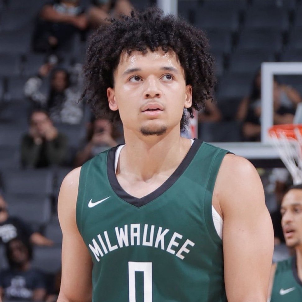 TheHoopCentral's tweet photo. BRAYDEN BURRIES TONIGHT:

26 POINTS
3 REBOUNDS 
3 ASSISTS 
3 STEALS
2 BLOCK
9/16 FGM
4/5 3PM
30 MINUTES https://t.co/TKTdjotOd4