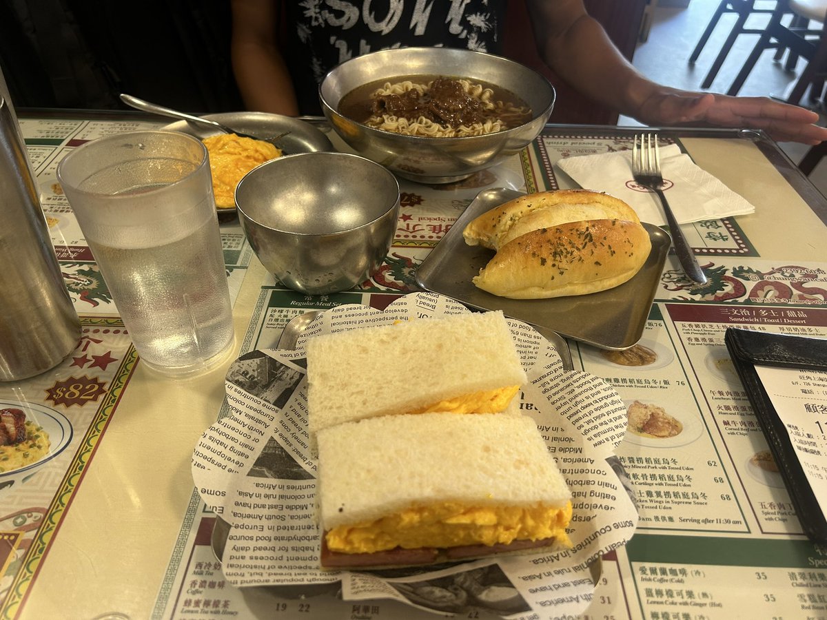 PUFFINGUS's tweet photo. Hong Kong #BreakfastPosting https://t.co/eV2yF19RWj
