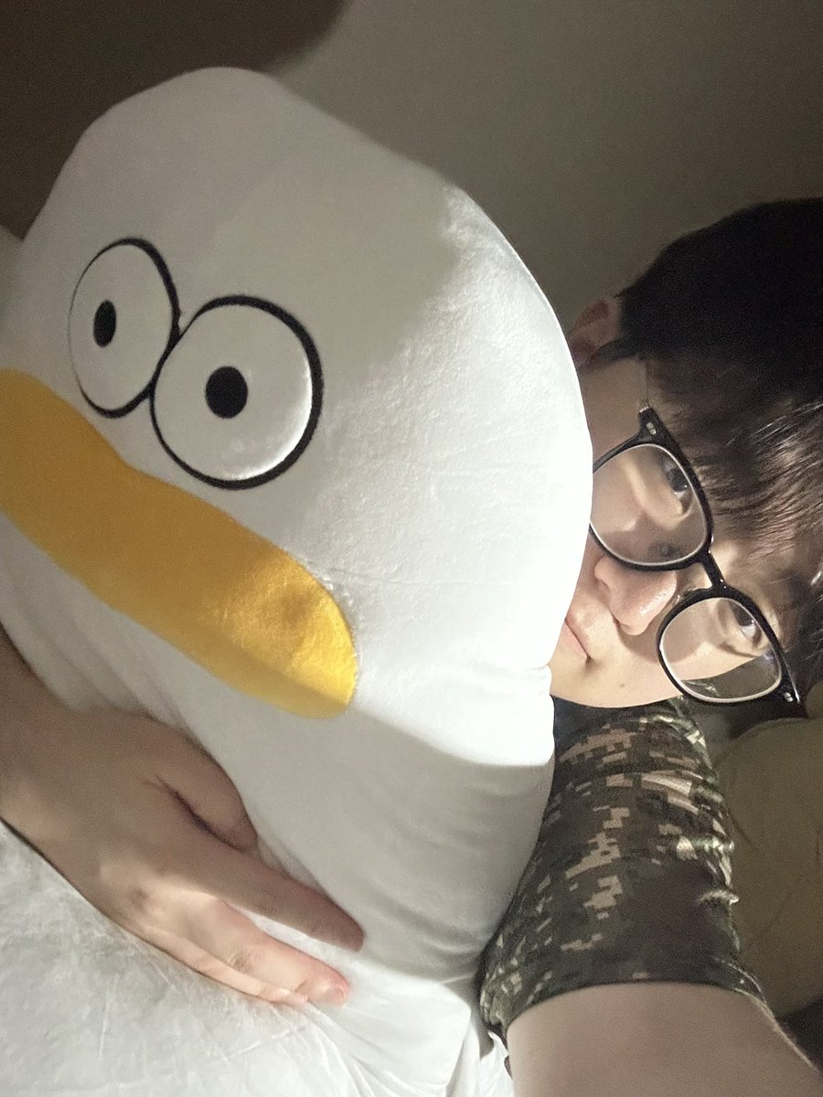 xcsxs7's tweet photo. 바쁜데 생일이라구 와준 마이 보이프렌드><
행복합니다 진짜로. 대왕 오둥이 개귀여움,, https://t.co/A41QeA4MVI