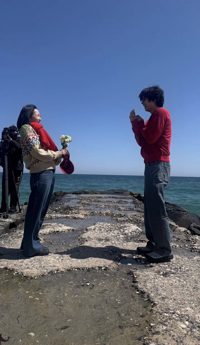 fiorestale's tweet photo. ‘Goblin 10th Anniversary Trip’ photo dump posted by Gong Yoo 📸 https://t.co/0nX6sbINX3