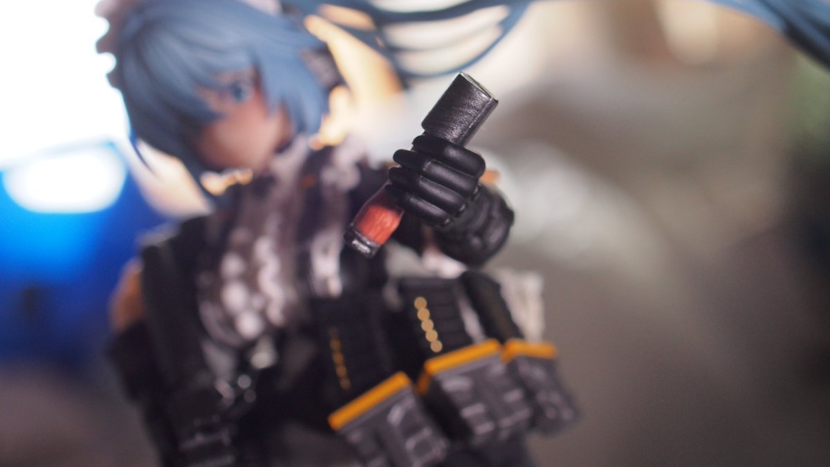 Kochimumuchiko's tweet photo. HASUKIのグエネードセットも買っていたわｗｗ装備しやすいようにひっかけられるようになっていて素晴らしい!!
和音さんにいろいろ持たせてみた https://t.co/LKh29KFRW7