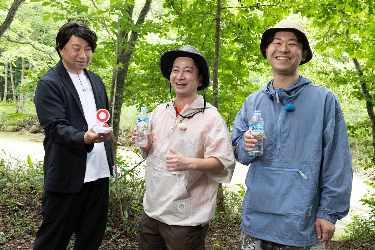 owarai_natalie's tweet photo. レイザーラモンRGとダンビラムーチョが森でロケ、最後は森あるある合唱

森山直太朗「生きとし生ける物へ」に乗せて
https://t.co/ZTwMq9pVyP https://t.co/MQ6cZluNq5