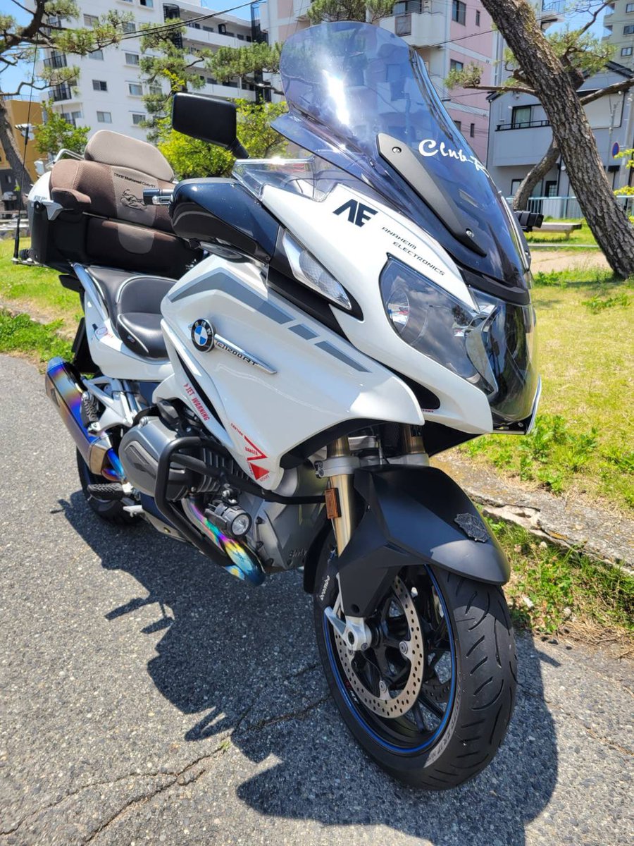 beemer11rt's tweet photo. そろそろ…
ガレージがアッザムリーダーで
焼かれる気温になる前に、
ＲＴガンダムのファンネル等の装備を
調整しなければ…… https://t.co/fOXZVmLfA0