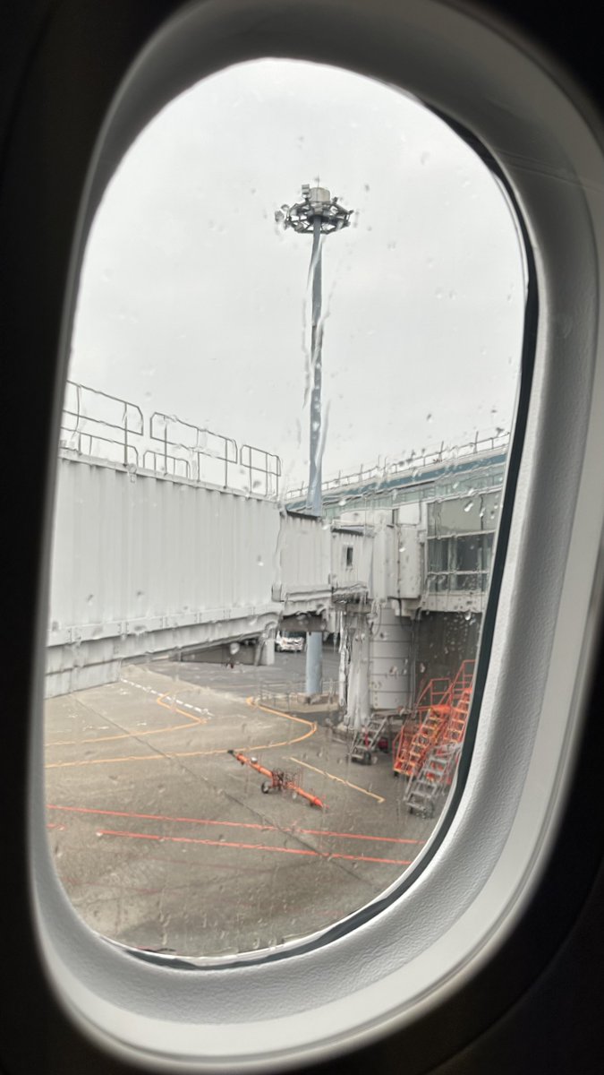 minatononics's tweet photo. なんで78K乗るといつも雨なの https://t.co/g8w9WYXvhU