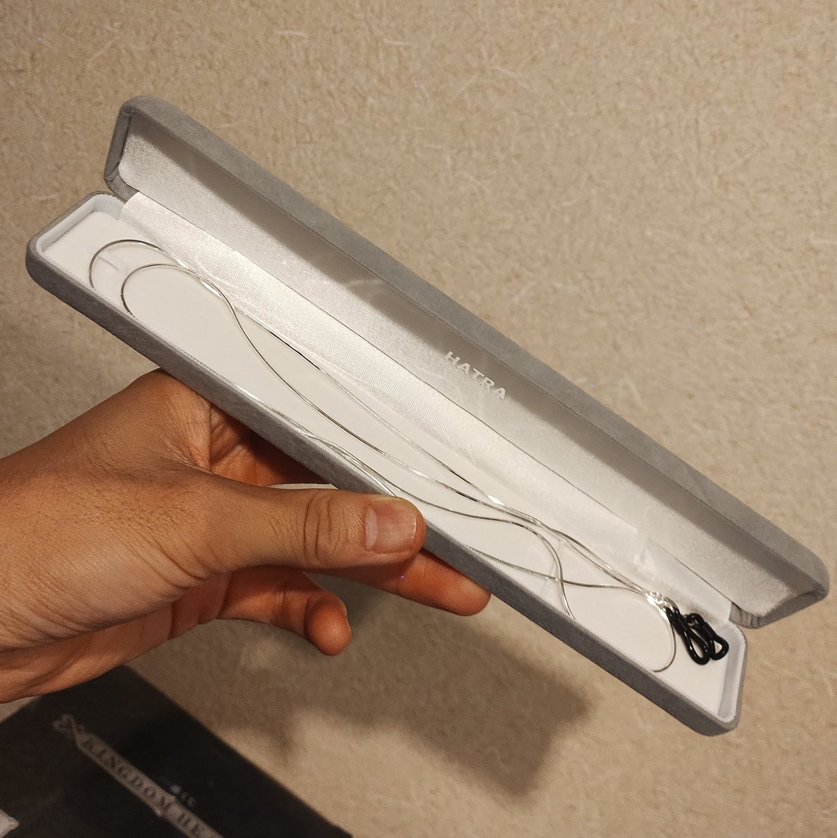 signalyellow28's tweet photo. グラスチェーンが届いた
綺麗に光を反射しそうで良さそうかな https://t.co/6kAvPfUUQY