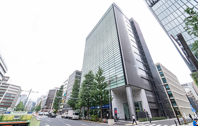 strongpoint2014's tweet photo. 実施報告

自社企画にて弊社代表の加賀が、講師として登壇いたしました。

テーマ：失うは一瞬、高めるは一生　幹部のための人望を失わないための研修
日　時：第1回 2026年7日7日(火)
第2回 2026年 8月4日(火)
第3回 2026年9月8日(火)
＜各日14：00～17：00＞
場　所：AP東京八重洲 10F Y1ルーム
対象者：経営幹部・経営幹部候補

セミナーは以下の内容で進めていきます。

第1回 7日7日(火)：部下を動かすために必要なこと
第2回 8月4日(火)：自己評価と部下評価のギャップ分析
第3回 9月8日(火)：人望を“失わない”“高める”ためにやるべきこと

今後も経営者・人事責任者の方々がより成果を上げられるようなセミナーを提供していく所存です。
お問い合わせやご意見などがございましたら、お気軽にお知らせください。

【お問い合わせ先】
ストロングポイント株式会社 セミナー運営事務局
TEL: 0120-946-708（フリーダイヤル）