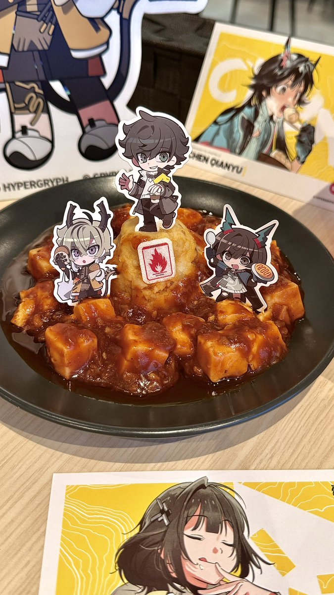 lyanpost's tweet photo. コラボカフェに来ました！とても雰囲気が良かったです。

グッズはほぼ完売でしたが、予約販売もありました。

グッズもたくさん買ったんですが、残念ながら届くのは9月になるそうです。

#アークナイツエンドフィールド
#アークナイツ
#ORBcafe https://t.co/WpmlVJCiS8