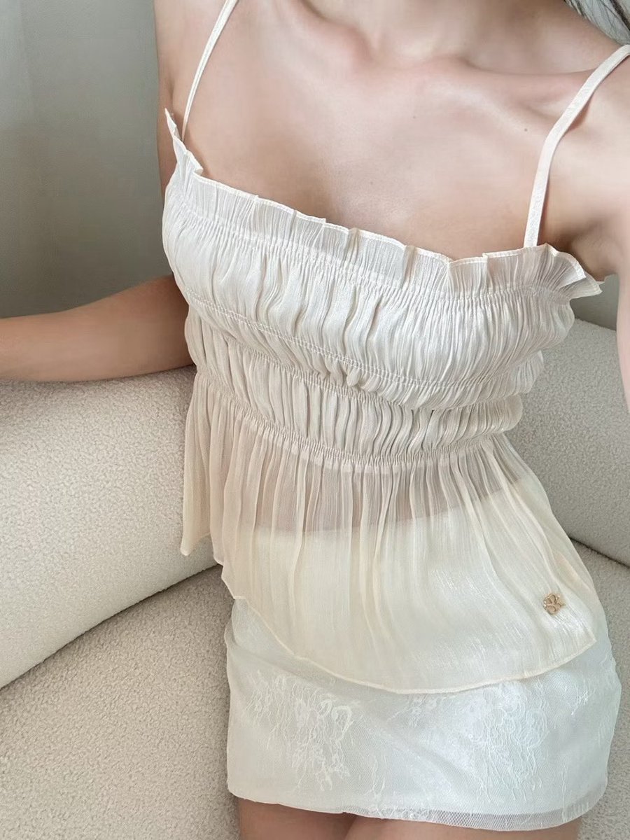 usedbymeeka's tweet photo. ส่งต่อ Sister rrr. ใส่ไป 1 ชั่วโมงไม่มีตำหนิ 400รวมส่ง from 590+ 

#โล๊ะตู้เสื้อผ้า #ส่งต่อเสื้อผ้ามือ2 #ส่งต่อเสื้อผ้า #เสื้อผ้าy2k #โล๊ะตู้ #เสื้อผ้ามือสองสภาพดี #ส่งต่อเสื้อมือสอง #ส่งต่อกางเกงยีนส์ #ส่งต่อstylistshop #ส่งต่อsisterrrr #ส่งต่อunigam https://t.co/isIWH4zIUe
