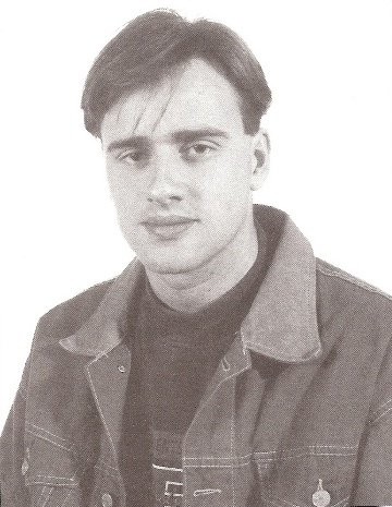 Javiergaciaisac's tweet photo. Un 13 de julio de 1997 ETA asesinó a Miguel Ángel Blanco tras su secuestro. Un 13 de julio de 1936 fue asesinado José Calvo Sotelo a manos de integrantes de las fuerzas de seguridad y milicianos socialistas. Dos crímenes, dos épocas, un mismo deber: recordar a todas las víctimas del odio político y no permitir que el sectarismo borre su memoria. Los muertos siempre del.misno bando, los criminales también, siempre os izquierda.