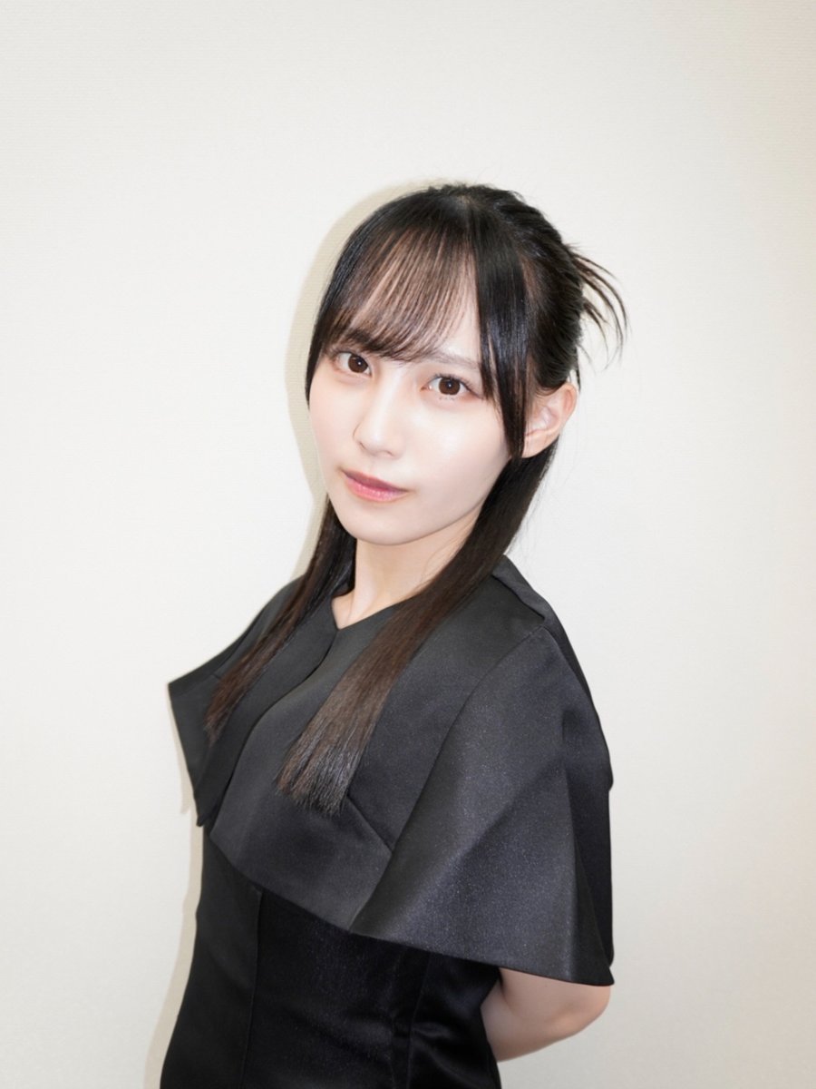 hinatazaka46's tweet photo. 【ブログ更新☀️ 松尾桜】 実際問題ペンギンにねるねるねるねを与えてはダメ https://t.co/2cDlx6hY0S #日向坂46 #松尾桜 https://t.co/SDnsDFJuJF