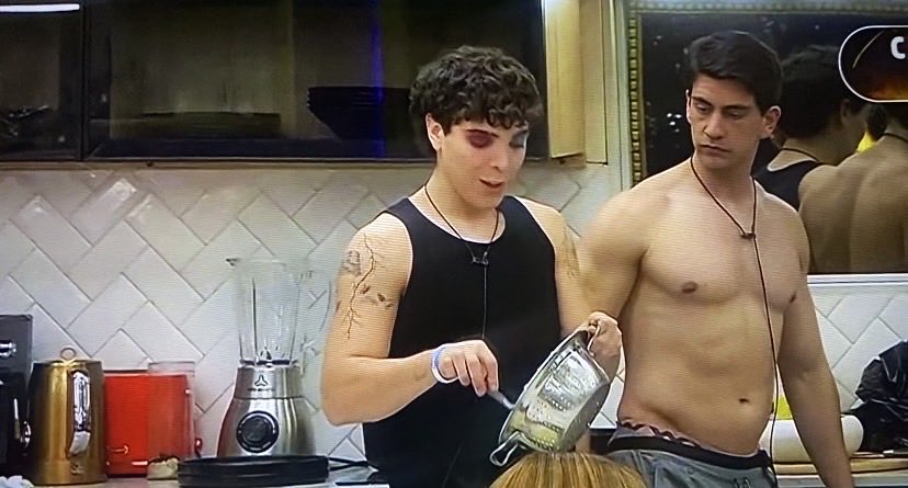 followGH🇦🇷🇨🇱 tweet media