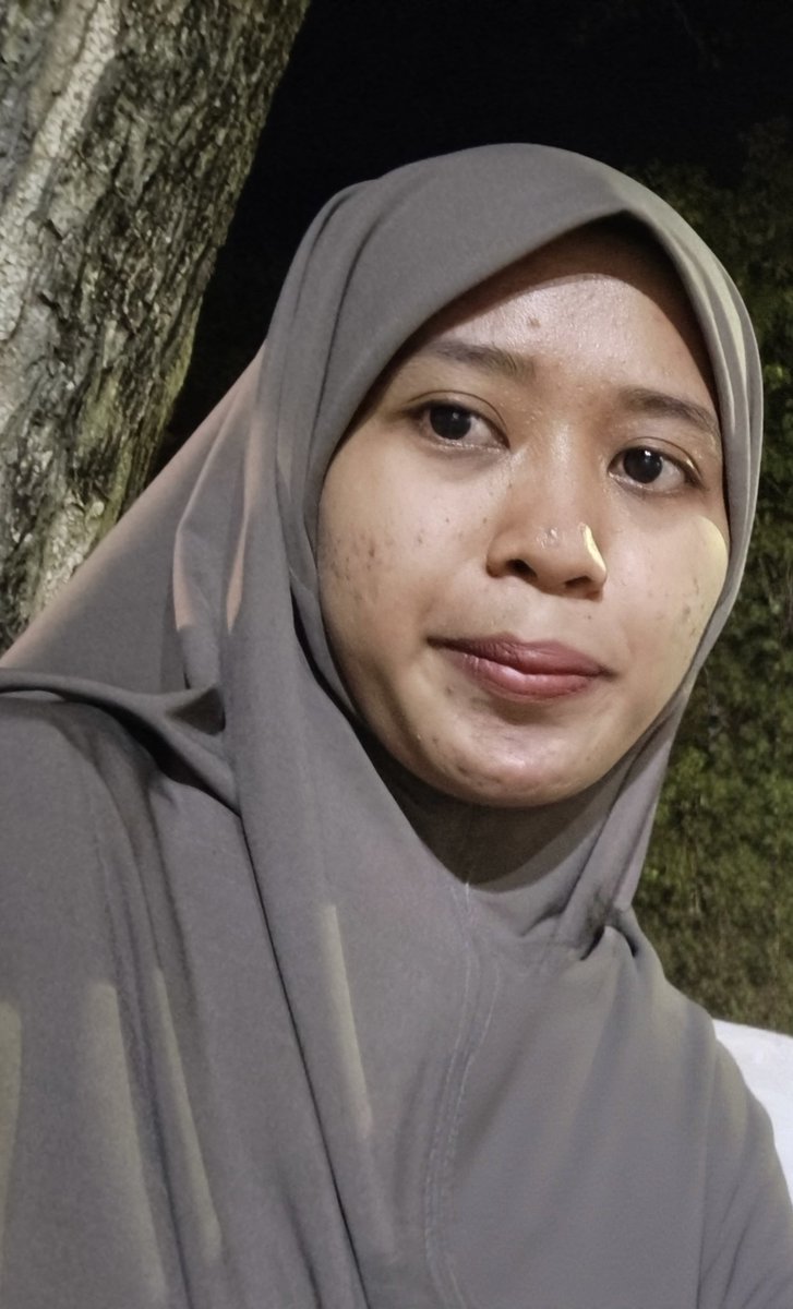 almaputri745's tweet photo. Dikatain jelek.. 
Ya gmana, ya emng jelek 🤣🤣 https://t.co/RGYujGGqIZ
