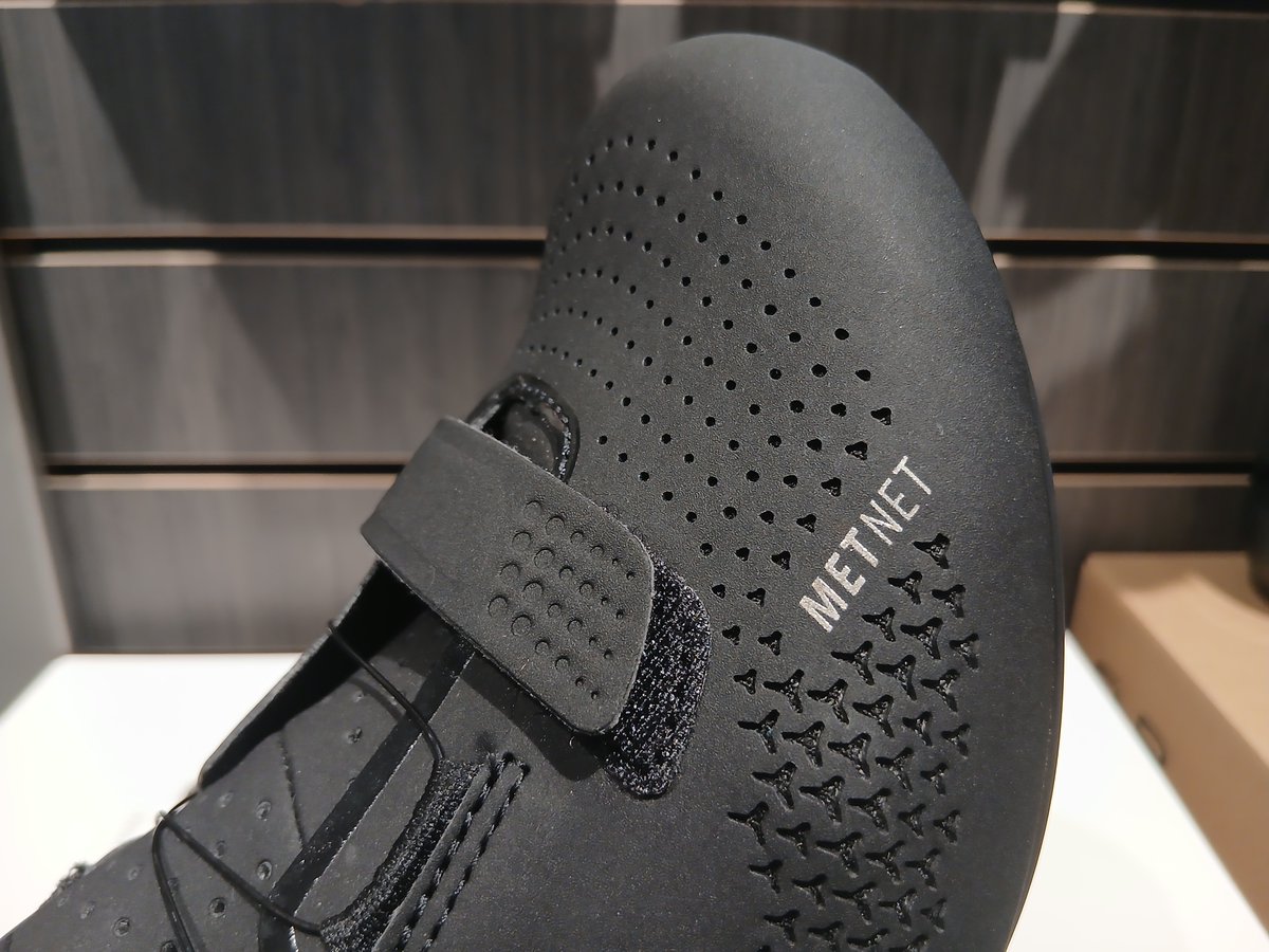 戸田彩湖店】もっと効率よく走りたい方へ👟 Circuit Road cycling Shoe