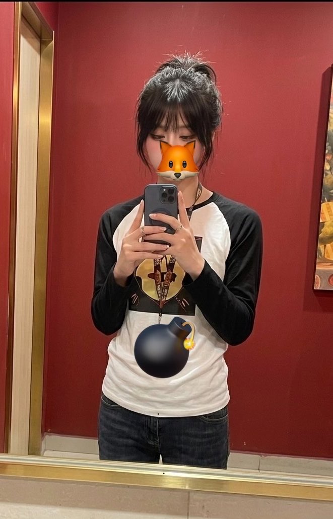 Biru/ 青い tweet media