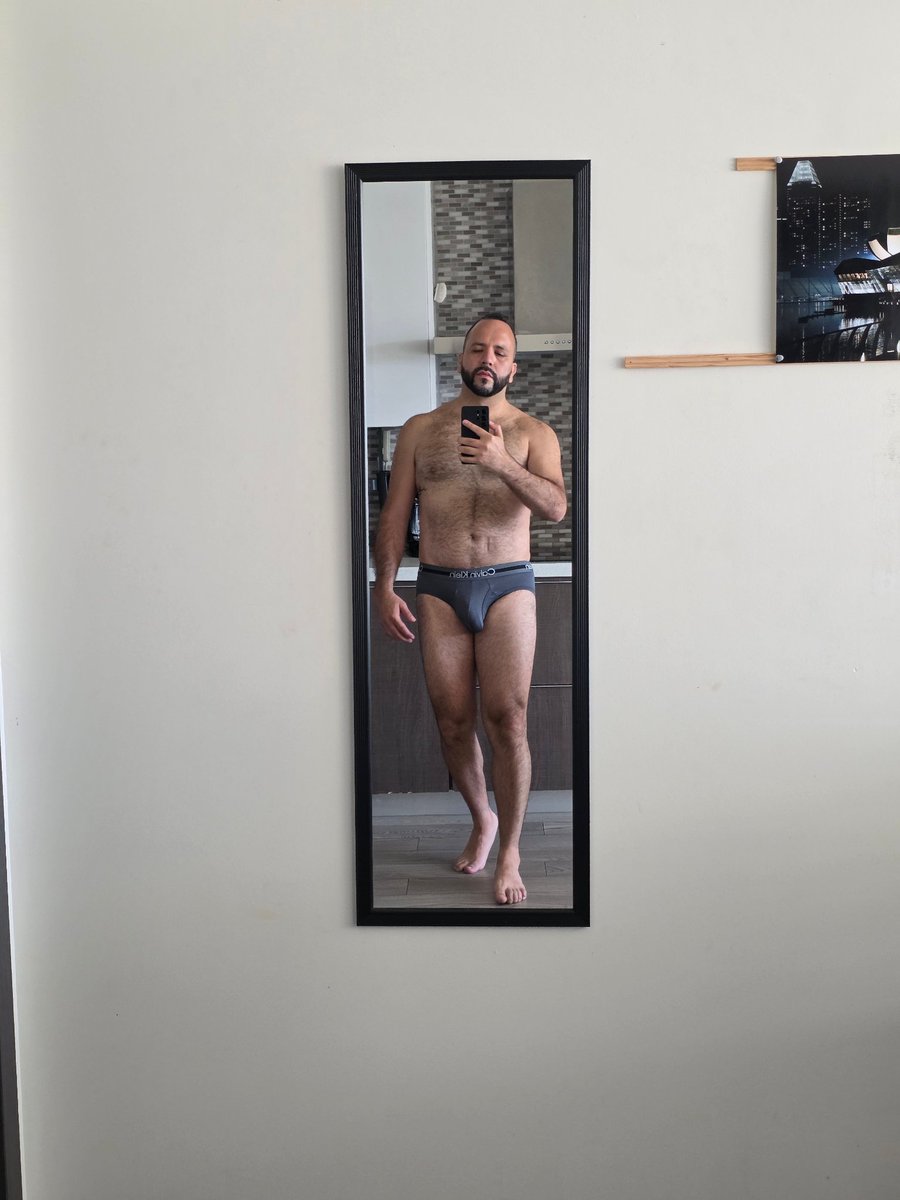 chrisextin's tweet photo. Mirror https://t.co/L8txdeB6uX