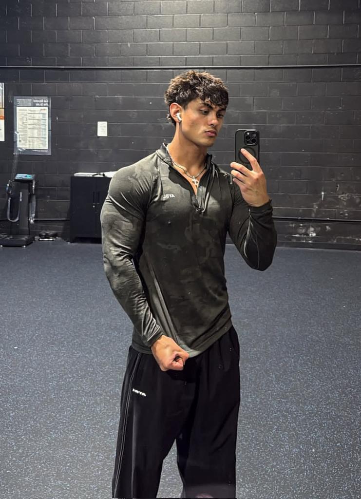 AlphaSoren33's tweet photo. Gym time off #findom #alpha #cashmaster https://t.co/OxNncP4R7N