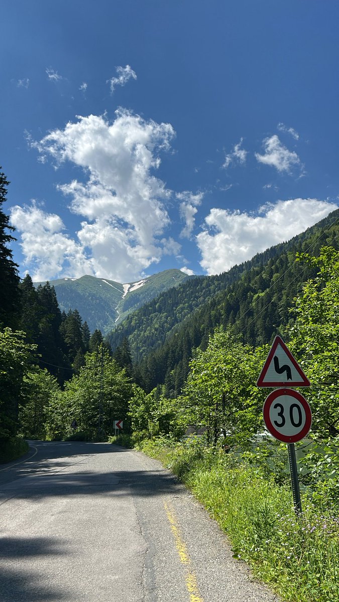 rra_a5's tweet photo. Uzungöl📍 https://t.co/4OENLLBxPO