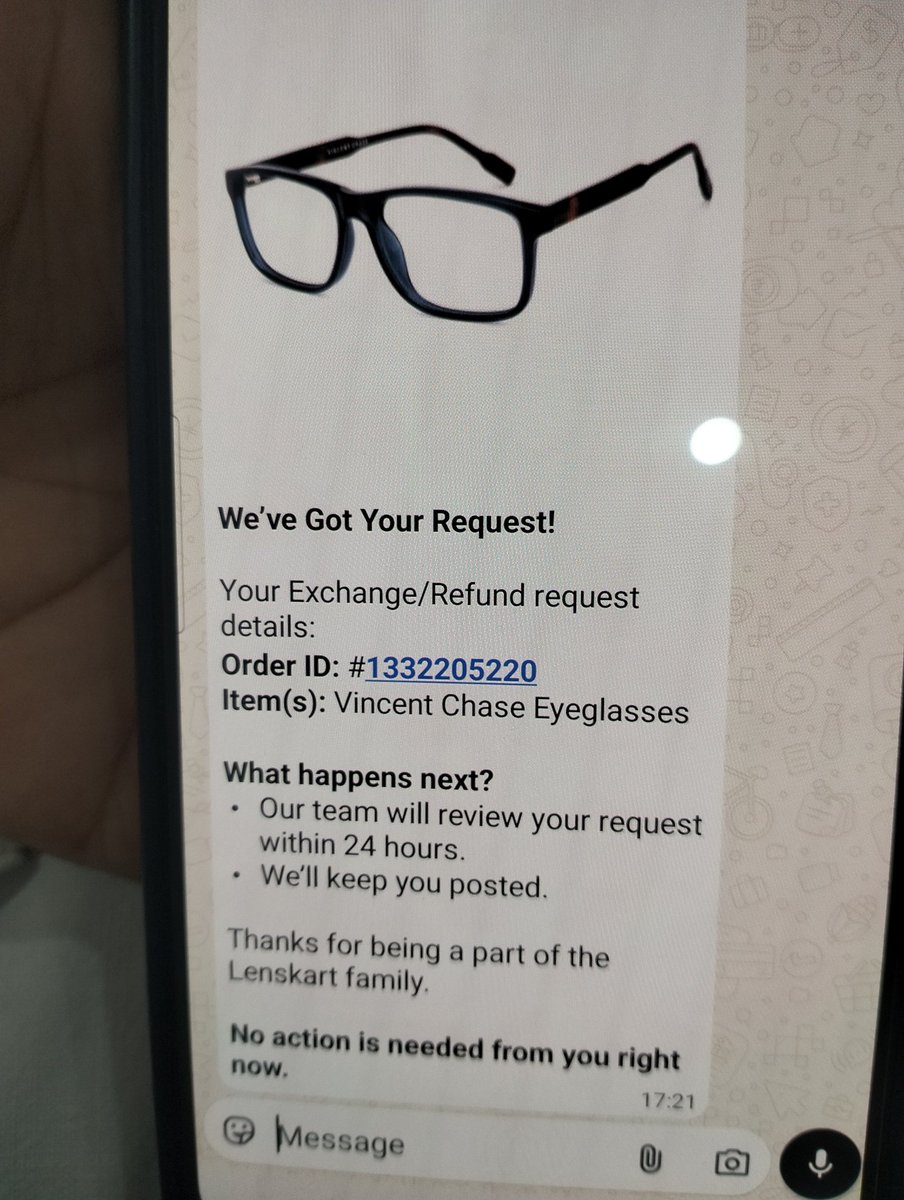 niharsinghal0's tweet photo. @lenscart 
Rs 250  ka chasma  acchaa, he 5000 ke chasme se ,
I have  requested to change  my glass and frame only 3 month , and body 

आप सबसे रिक्वेस्ट लेंस कार्ट का चश्मा मत परचेस करो , बहुत खराब एक्सपीरियंस हे इसका , 300 का लेलो वो अच्छा हे https://t.co/dprbq8atXe