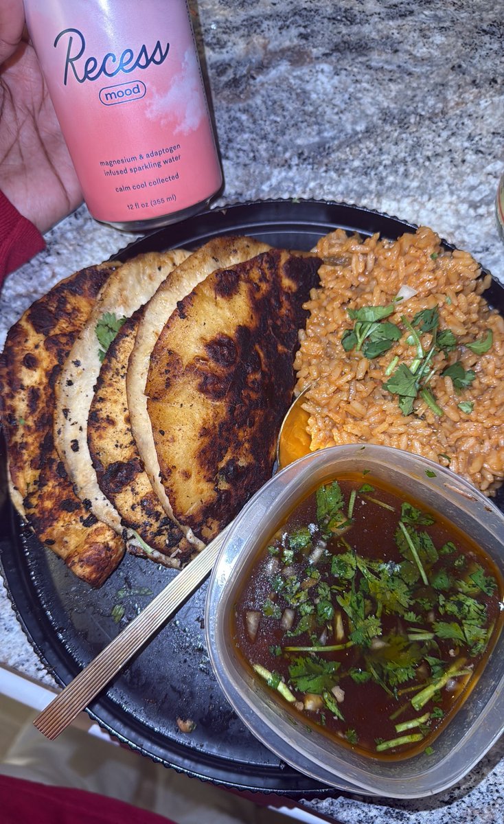 TheOrganicCopy's tweet photo. Extremely late dinner but hey, the household and family was taken care of first.. Now to watch the #MatrixSaga All Night 😍
Homemade Birria
Spanish Rice (Old El Paso)
Consume with fresh onions and cilantro
@CBandBR to drink, I’ll leave a review 😅 https://t.co/ESlOVTxgiX