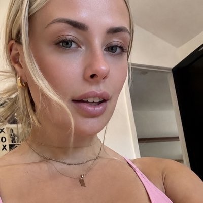 Beechercaronlin's tweet photo. #NewProfilePic https://t.co/fH8hBWPCia