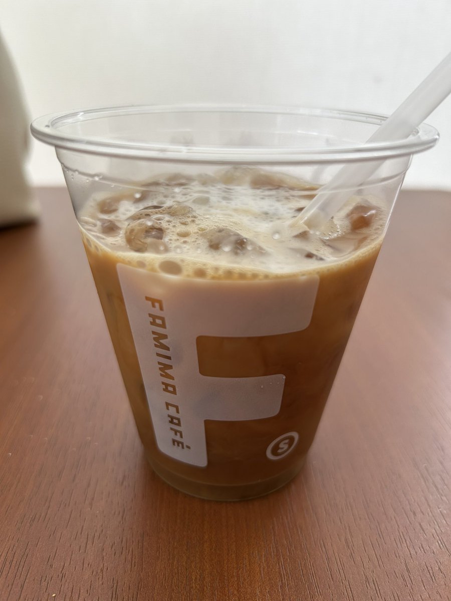 misatoJJ's tweet photo. バイト終わりにコーヒータイム☕️

今日の夜ごはんは
カレーライスの予定🍛✨️
YouTubeみてたら
日記書いてはる人が
「この日はカレーだっ��なぁ〜」って言ってたから口が完全にカレーになった笑

���日は心療内科。
頑張ろー！ https://t.co/g3OURAeZPC