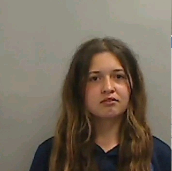 FreyjaBakke's tweet photo. Cleveland Police

Have you seen Isabelle Kent ?  
Isabelle, aged 15yrs is missing from Hartlepool and officers are appealing for information to help find her.
Isabelle was last seen at 2000hrs on 12/07/26 around the Owton Manor area of Hartlepool.
When Isabelle was last seen, she was wearing black leggings, black vest top, black jacket and a white cap. 
Anyone who thinks they might have seen Isabelle, or anyone who has any information, is asked to contact Cleveland Police