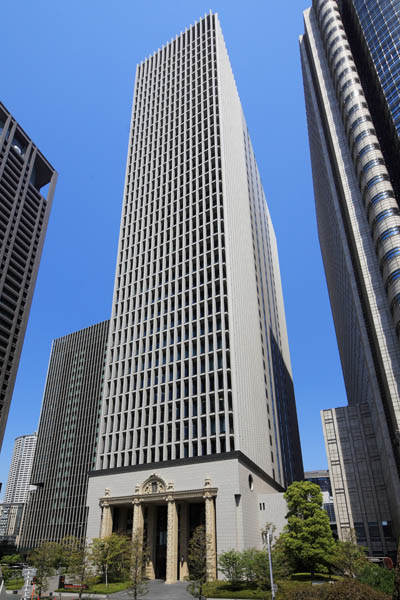 strongpoint2014's tweet photo. 実施報告

弊社代表の加賀が、大阪中小企業投資育成株式会社主催のセミナーにおいて、講師として登壇いたしました。

テーマ：「働きやすくすればするほど、社員は考えなくなる」～ 働きやすさ vs やりがい の構造を解く ～
日　時：7月9日（木）13：30～15：30
場　所：大阪中小企業投資育成株式会社
対象者：経営者・次期経営者
セミナーは以下の内容で進めました。
《講演プログラム》
1. 「働きやすさ」はなぜ成果につながらないのか？
2. ハーズバーグの二要因理論
── 衛生要因と動機付け要因の違い
3. 「不満の解消」と「やりがいの設計」を分けて考える
4. やりがいを生む組織設計の実践ポイント
5. 明日から始められる3つのアクション
今後も経営者・次期経営者の皆様がより成果を上げられるようなセミナーを提供していく所存です。
お問い合わせやご意見などがございましたら、お気軽にお知らせください。

【お問い合わせ先】
ストロングポイント株式会社 セミナー運営事務局
TEL: 0120-946-708（フリーダイヤル）