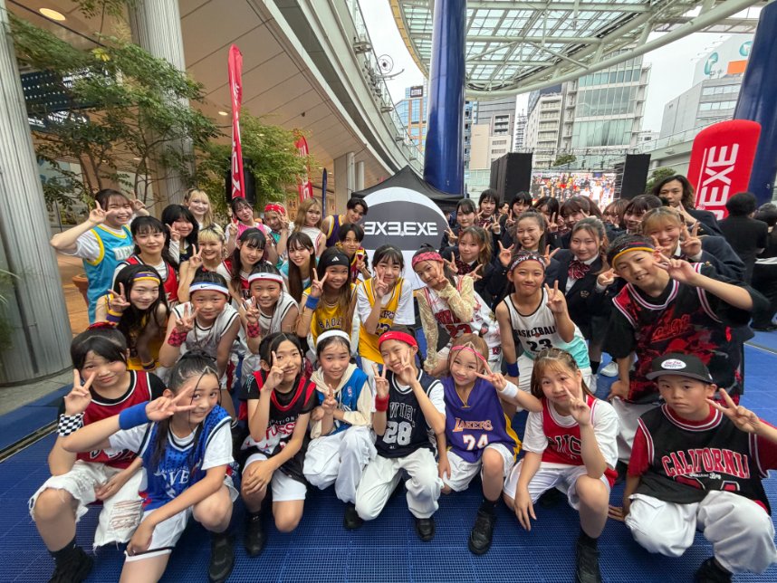 expg_studio's tweet photo. 【 #NAGOYA 】
先日、愛知県名古屋市でおこなわれた『3x3.EXE PREMIER（@3x3league）』にて、決勝前にパフォーマンスを披露🏀✨
パフォーマンスをご覧くださった皆様、ありがとうございました!!

🌻当日の様子はこちら🌻
https://t.co/T02rQhNbkl

#EXPGSTUDIONAGOYA
#EXPG高等学院名古屋校 https://t.co/zOzeLdskzA